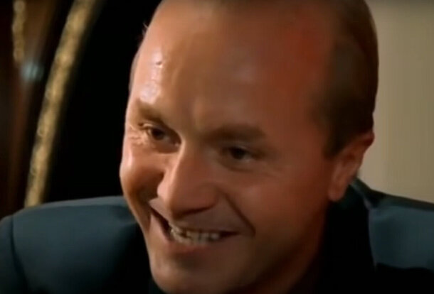 Каверин мог убить Сашу Белого, но не стал: вырезанная из «Бригады» сцена отвечает на главный вопрос сериала Каверин