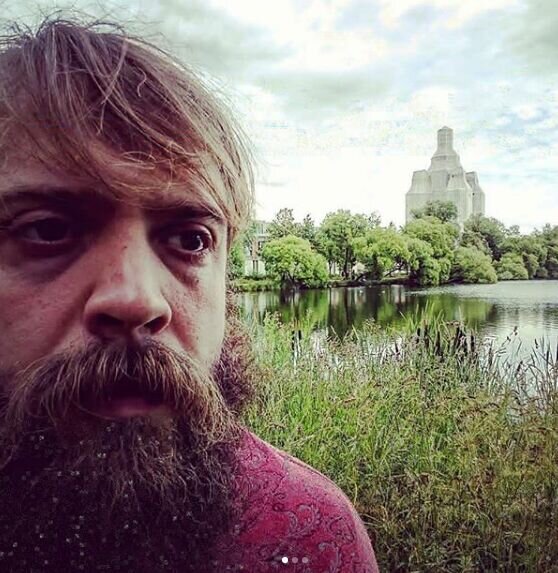 Режиссеры были от него без ума: Лобанов из «Интернов» перестал сниматься и напоминает старовера Режиссеры были от него без ума: Лобанов из «Интернов» перестал сниматься и напоминает старовера