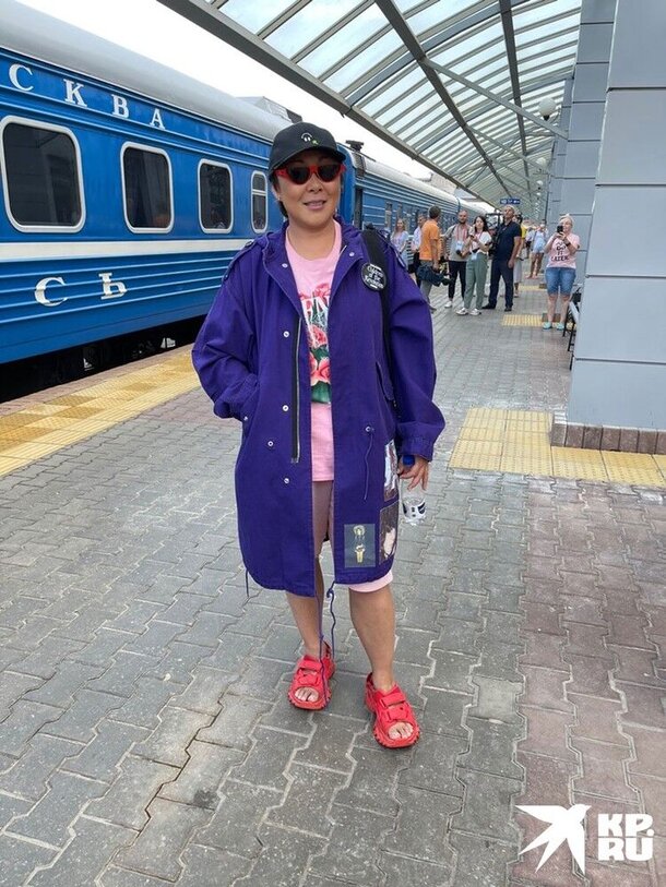 Без косметики и парика: Аниту Цой застали врасплох на «Славянском базаре» Без косметики и парика: Аниту Цой застали врасплох на «Славянском базаре»