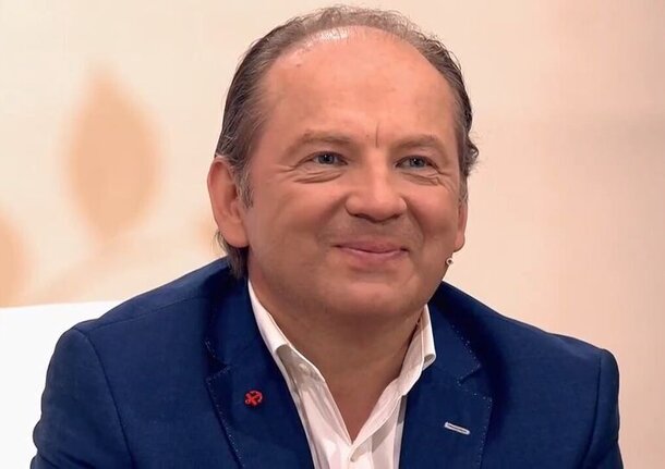 Помните Васю Рогова из «Убойной силы»? Как изменился и чем зарабатывает на жизнь известный актер Помните Васю Рогова из «Убойной силы»? Как изменился и чем зарабатывает на жизнь известный актер