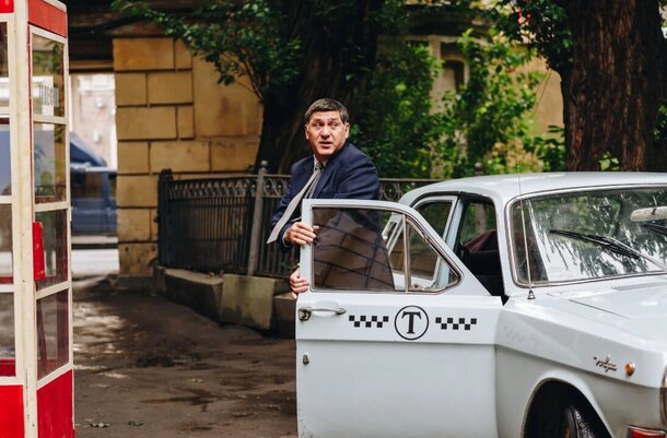 Атмосфера точно такая же: 8 крутых российских сериалов похожих на «Противостояние» Атмосфера точно такая же: 8 крутых российских сериалов похожих на «Противостояние»