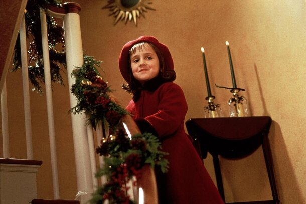 'It's Nice to Know That You Are Making Somebody's Holiday': Mara Wilson Reflects on 'Miracle on 34th Street' Mara Wilson, Still from the films 'Miracle on 34th Street'