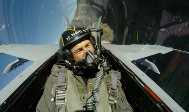 A Legend on Screen: Top 5 Great Tom Cruise Films Everyone Should Watch, Even Non-Fans Tom Cruise, Stills from the films 'Top Gun: Maverick'