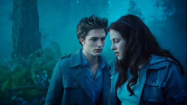 Get Ready for Sleepless Nights: Top 5 Horror Movies Coming to Netflix in 2025 Still from the film 'Twilight'