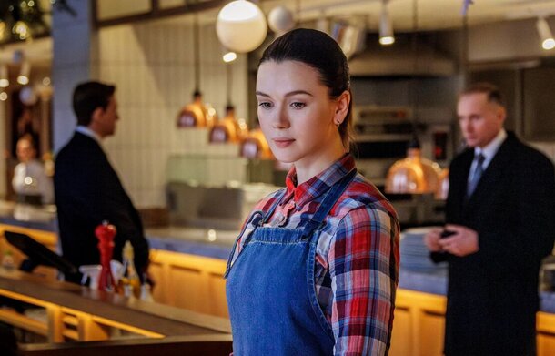Об этих российских сериалах практически никто не слышал, а ведь они крутые: 6 детективных историй для любителей тайн и загадок Кадр из сериала «Блонды»