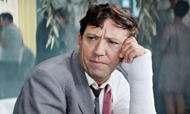 007: Операция «Дичь»: если бы «Бриллиантовую руку» сняли в Голливуде — трейлер от ИИ Упал, проснулся, в Mi-6