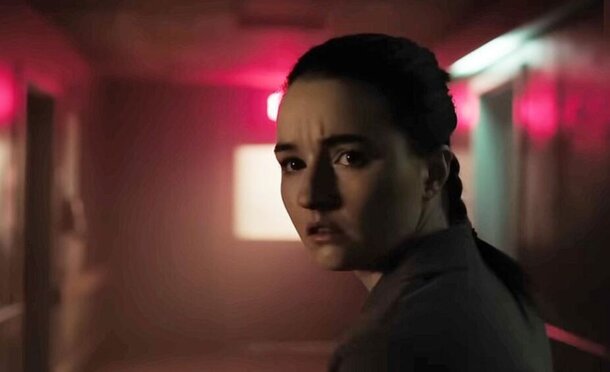 Белла Рэмси в роли Элли — это хитрость: создатели сериала «Одни из нас» исправили главную «ошибку» игры Новая Эбби великолепна