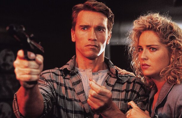 'Total Recall': Memory Games or Reality Gone Mad? A Sci-Fi Classic That Still Twists Minds Still from the movie 'Total Recall' (1990)