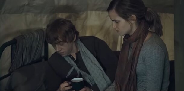 В «Дарах смерти» есть особые вырезанные сцены: зрители плачут, хотя в них показывают гадких Дурслей В «Дарах смерти» есть особые вырезанные сцены: зрители плачут, хотя в них показывают гадких Дурслей