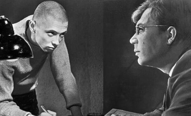 Советский триллер с духом «Подросткового возраста»: на съемках Даль сидел с уголовниками — вживался в роль насильника Советский триллер с духом «Подросткового возраста»: на съемках Даль сидел с уголовниками — вживался в роль насильника