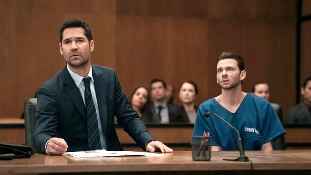 'The Lincoln Lawyer' Is Back in the Courtroom – But Is It Justice or Just Another Drama? Still from the series 'The Lincoln Lawyer' (2022)