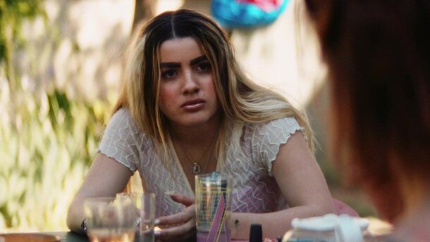 'Wild Diamond' and the Price of Illusion: What Happens When Stardom Becomes a Survival Plan? Still from the movie 'Wild Diamond' (2024)