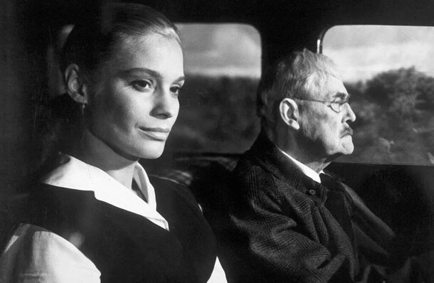 'Wild Strawberries': A Dreamlike Journey That Asks — What If Your Legacy Is Loneliness? Still from the movie 'Wild Strawberries' (1957)