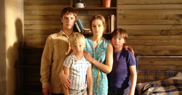 «Над каждой серией плакали всей семьей»: в России сняли своих «Бесстыжих» еще в 2006 году — и без слез сериал смотреть невозможно «Над каждой серией плакали всей семьей»: в России сняли своих «Бесстыжих» еще в 2006 году — и без слез сериал смотреть невозможно