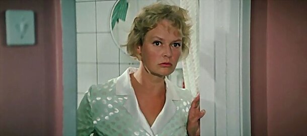 Отправил в психбольницу, а она по уши влюбилась: история Гайдая и Гребешковой больше похожа на драму, хотя актриса бы не согласилась Отправил в психбольницу, а она по уши влюбилась: история Гайдая и Гребешковой больше похожа на драму, хотя актриса бы не согласилась