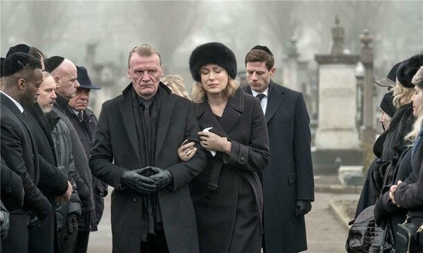 «Гораздо дешевле и гораздо интереснее»: лишь один сериал Серебряков ставит вровень с «Во все тяжкие» — и речь вовсе не про «Игру престолов» «Гораздо дешевле и гораздо интереснее»: лишь один сериал Серебряков ставит вровень с «Во все тяжкие» — и речь вовсе не про «Игру престолов»
