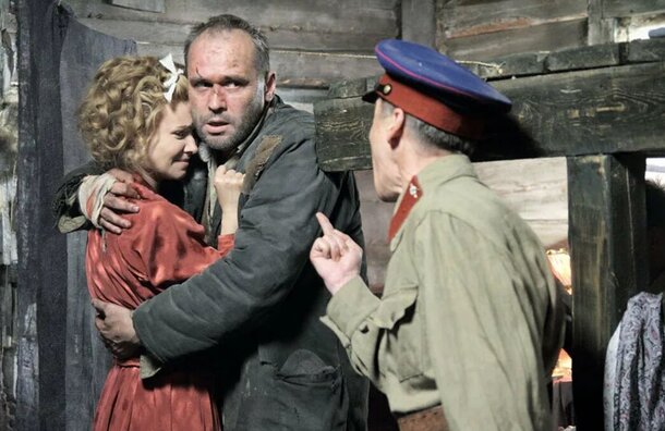 «10 Солженицыных из 10»: Устюгов мечтал снять свой «Штрафбат», но зрители оценили военный фильм на 2,2 «10 Солженицыных из 10»: Устюгов мечтал снять свой «Штрафбат», но зрители оценили военный фильм на 2,2