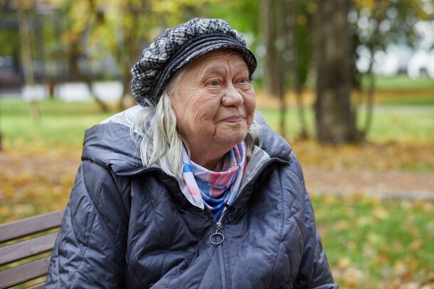 Почти не ходит, живет на копейки, боится врачей: «главная бабушка» российского кино медленно угасает — коллеги не торопятся спасать Галину Стаханову Почти не ходит, живет на копейки, боится врачей: «главная бабушка» российского кино медленно угасает — коллеги не торопятся спасать Галину Стаханову