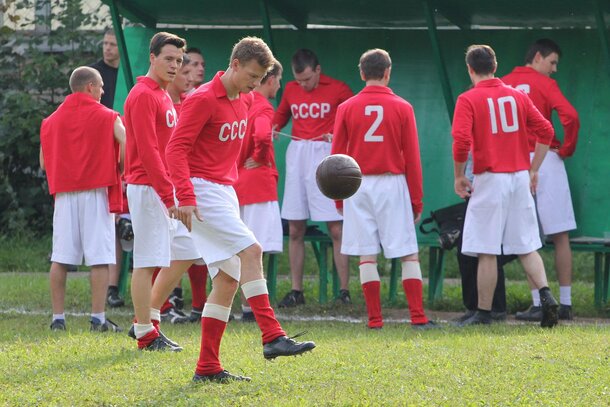 Без «Слова пацана» и «Нулевого пациента»: 3 российских сериала про СССР, которые нахваливают даже на Западе — 7,7+ на IMDb у каждого Без «Слова пацана» и «Нулевого пациента»: 3 российских сериала про СССР, которые нахваливают даже на Западе — 7,7+ на IMDb у каждого