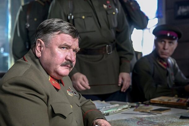 Лучший фильм в карьере Мадянова на Западе сравнили с легендарной «Яростью»: военная драма с Питтом оказалась хуже по всем статьям