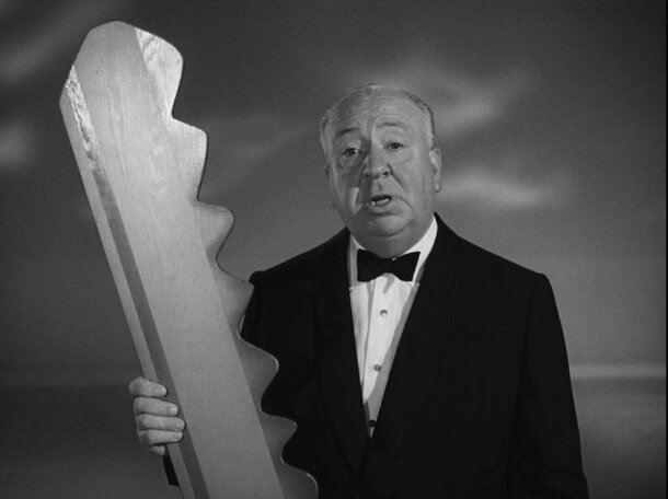 До такого даже Кэмерон не додумался: легендарный Хичкок едва не снял свой «Титаник» – идея была безумной, но запретили «наверху»