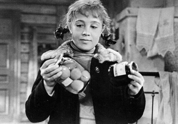 Готовим «картофель тушеный с черносливом» из «Девчат»: так вкусно, что не грех и на новогодний стол поставить Готовим «картофель тушеный с черносливом» из «Девчат»: так вкусно, что не грех и на новогодний стол поставить