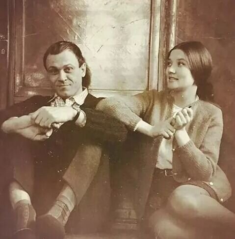 У Меньшова не было шанса устоять: вспоминаем, какой красавицей была Алентова в молодости (фото) У Меньшова не было шанса устоять: вспоминаем, какой красавицей была Алентова в молодости (фото)