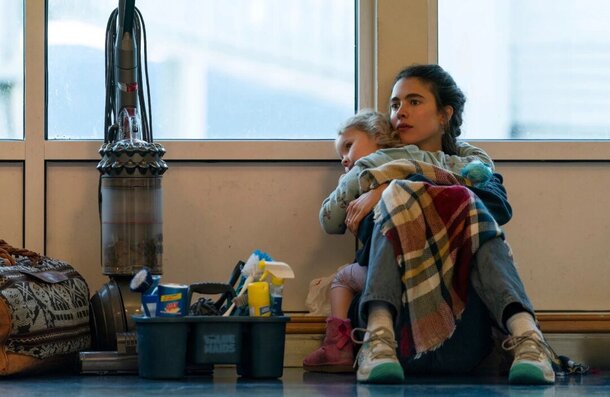 «Уборщица. История матери-одиночки»