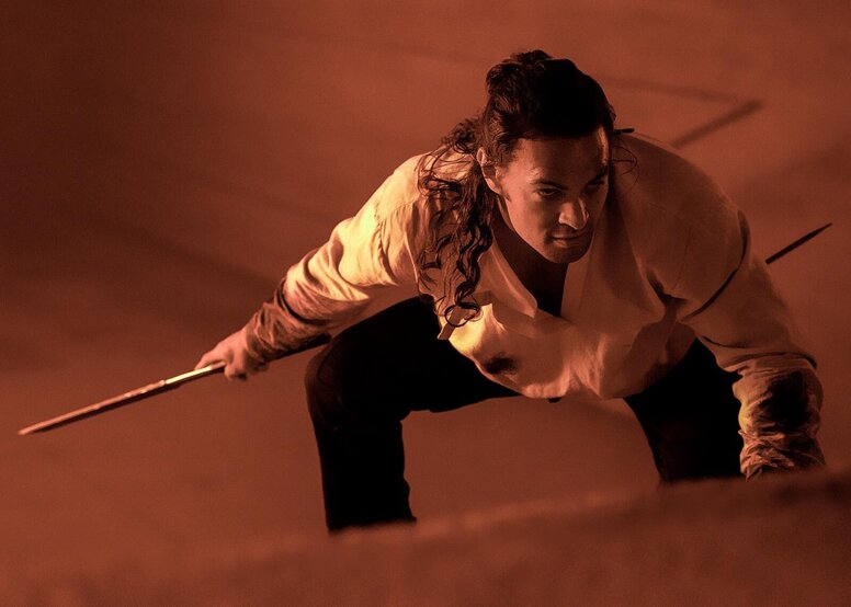 Navigating the Cosmos yet Fighting with Swords: Why 'Dune' Rejects Blasters? Legion-Media — still from Dune