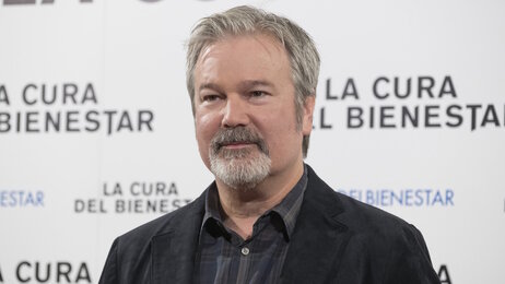 After a Decade in the Shadows, the Director of 'Pirates of the Caribbean' Returns with a Sci-Fi Adventure Global Look Press — Gore Verbinski