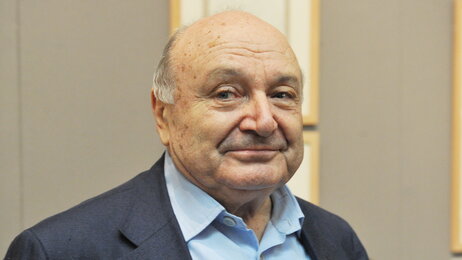 Единицы понимают простую истину: мудрая цитата Жванецкого о возрасте и мудрости Единицы понимают простую истину: мудрая цитата Жванецкого о возрасте и мудрости