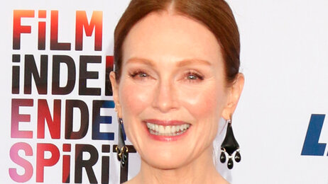 Julianne Moore Takes Center Stage in Jesse Eisenberg’s New Musical Film Julianne Moore