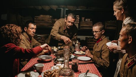 Не все зрители обратили внимание на этого солдата из «В списках не значился» — и зря: в военной драме снялся внебрачный сын Золотухина Кадр из фильма «В списках не значился»
