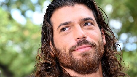 Этого турецкого актера обожают в России, но ненавидят на родине – на счету звезды немало прегрешений