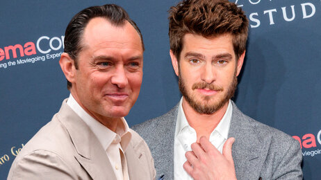 'Siegfried & Roy': Hollywood Stars Jude Law and Andrew Garfield to Portray Legendary Magicians in New Series Jude Law and Andrew Garfield