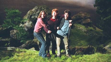 Behind the Magic: Fascinating Secrets from the Harry Potter Movies Behind the Magic: Fascinating Secrets from the Harry Potter Movies