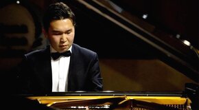 Рождественский гала-концерт лауреатов: И. Чепкин, К. Шоломицкий, Б. Ракымов