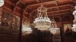 Фрэнк Синатра при свечах. Концерт с экскурсией по дворцу