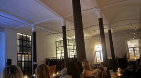 Гастро стендап от ODMO и Stand-Up Import – камерный вечер, гастрономическое удовольствие и живой юмор