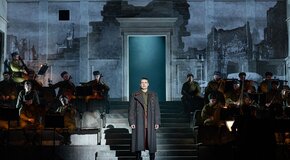 Живые и мертвые. Солдатами не рождаются