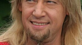 Дмитрий Харатьян