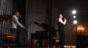 Фрэнк Синатра при свечах во дворце. Концерт с экскурсией по дворцу