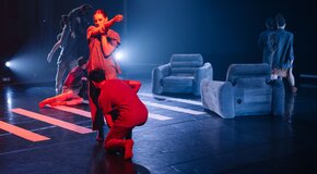 Спектакль номер один