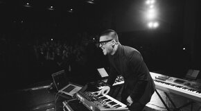 Антон Беляев и Therr Maitz