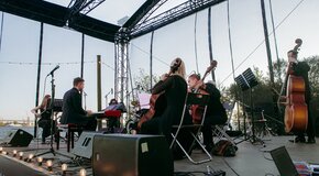 Оркестр у моря «30 Seconds to Mars Symphony»