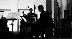 Оркестр при свечах. Ludovico Einaudi