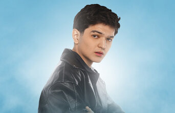 Akmal’. Мир нам завидовал