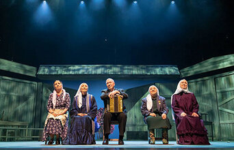 Аналар улларын көтәләр / Матери ждут сыновей