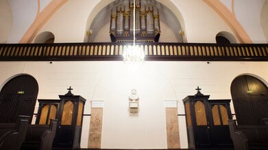 При свечах. Планета орган — от Баха до Таривердиева