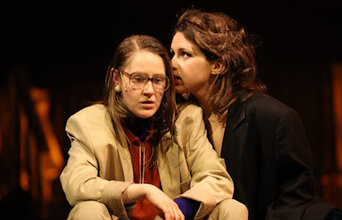 Я была в доме и ждала, чтоб дождь пришел